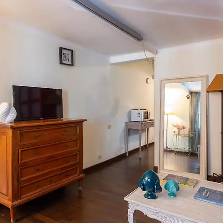 Fori Imperiali Lovers شقة